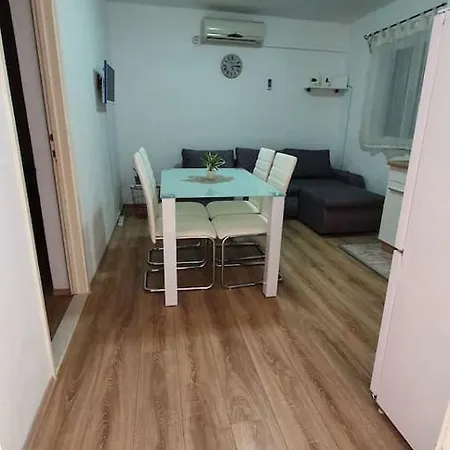 Apartment Apartman