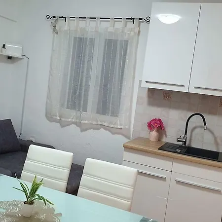 公寓 Apartman Vinišće